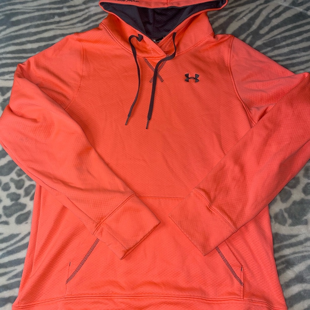 Womens Under Armour hoodie size Medium